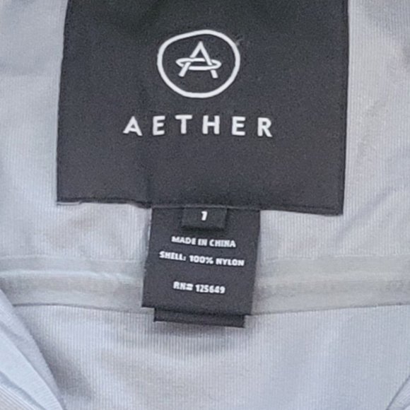 Aether Field Jacket - Picture 2 of 3